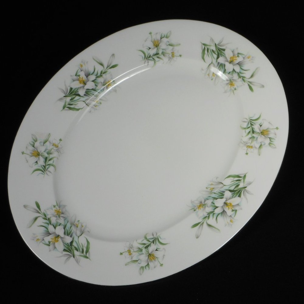 Large Oval Serving Plate.  May Fair Bone China U.K.